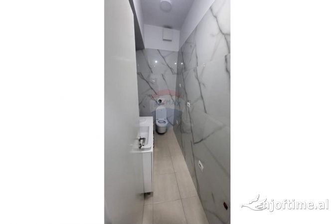 Jepet me qira ambient per zyra, Rruga e Kavajes