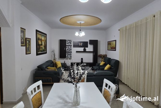 Shtepi me qera 2+1 ne Tirane - 65,000 Leke
