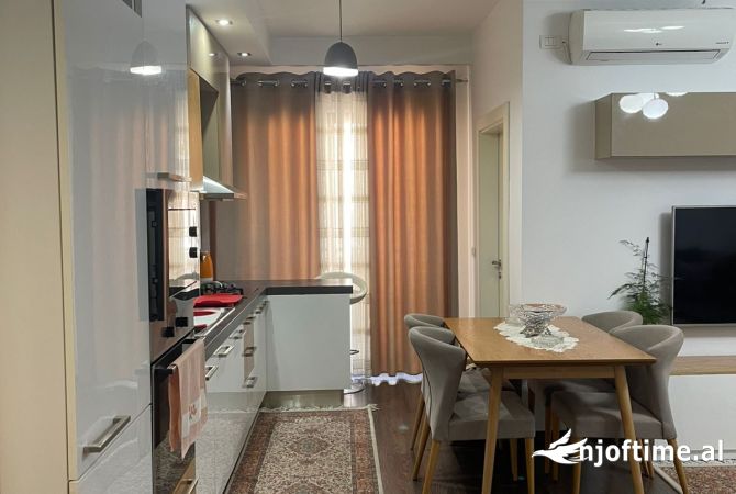 Shtepi me qera 2+1 ne Tirane - 600 Euro