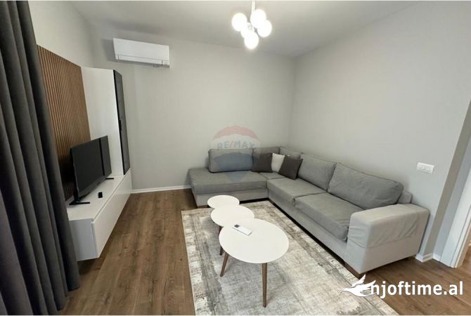 Shtepi me qera Apartament ne Tirane, 2+1, Mobilimi E mobiluar, Pagesa 700  Euro.