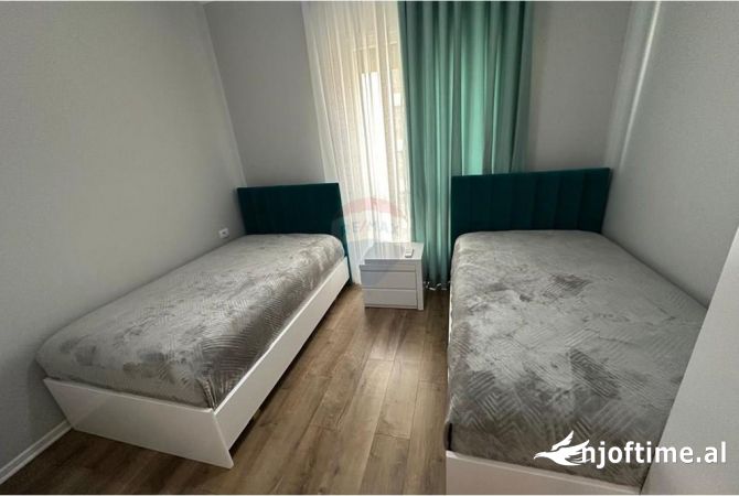 Shtepi me qera Apartament ne Tirane, 2+1, Mobilimi E mobiluar, Pagesa 700  Euro.