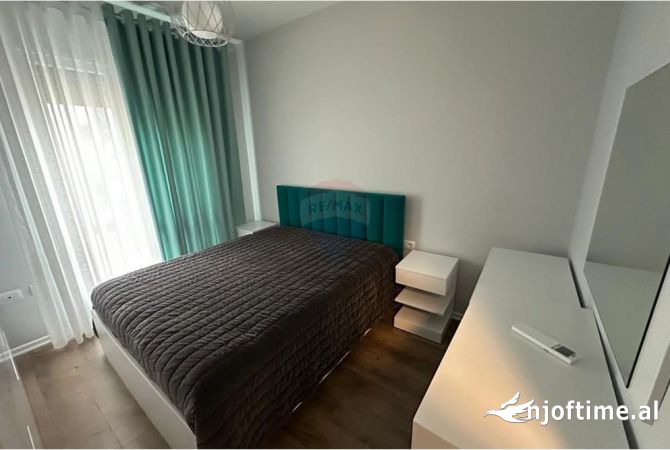 Shtepi me qera Apartament ne Tirane, 2+1, Mobilimi E mobiluar, Pagesa 700  Euro.