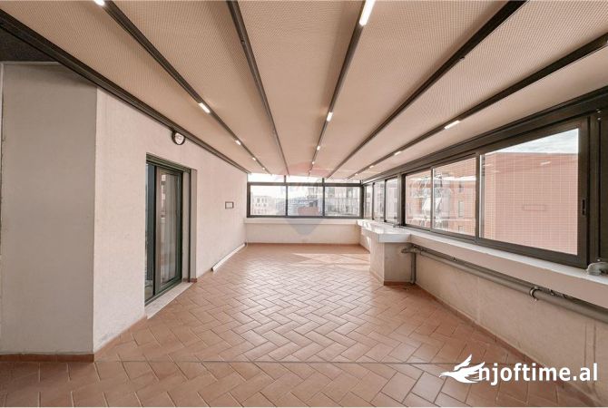 Shtepi me qera Apartament ne Tirane, 3+1, Mobilimi E mobiluar, Pagesa 1,000  Euro.