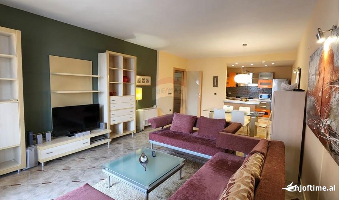 Shtepi me qera Apartament ne Tirane, 2+1, Mobilimi E mobiluar, Pagesa 780  Euro.