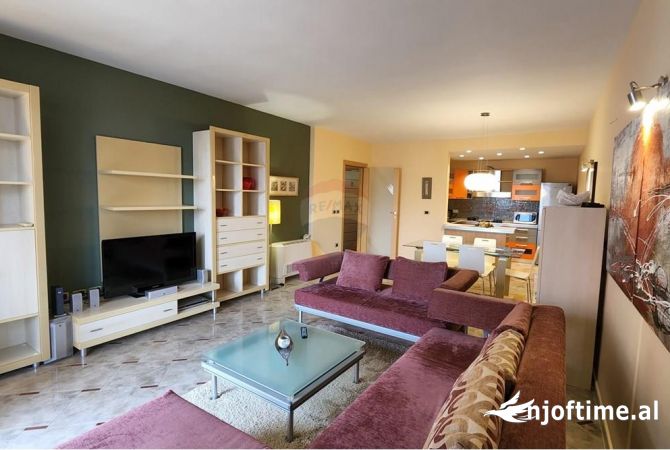 Shtepi me qera 2+1 ne Tirane - 780 Euro