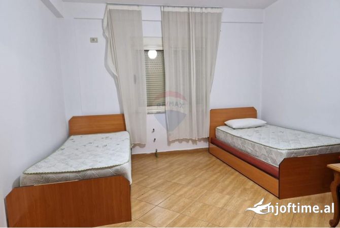 Shtepi me qera 2+1 ne Tirane - 500 Euro