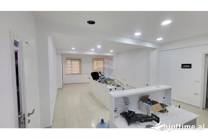 Ambient biznesi me qera 3+1 ne Tirane - 850 Euro