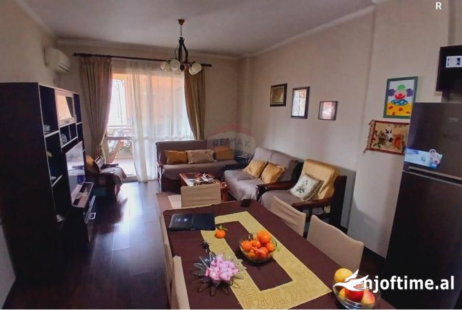 Shtepi me qera 2+1 ne Tirane - 650 Euro