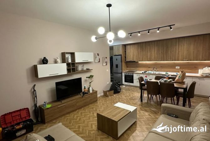 Shtepi me qera 1+1 ne Tirane - 550 Euro