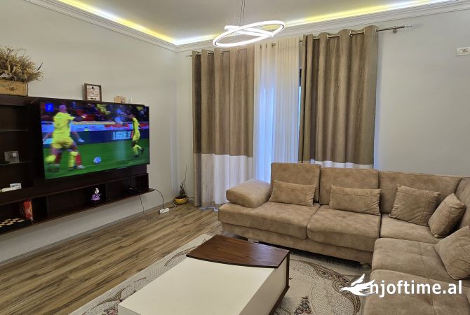 Shtepi ne shitje 3+1 ne Tirane - 260,000 Euro