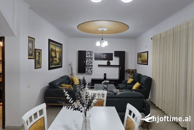 Shtepi me qera 2+1 ne Tirane - 60,000 Leke