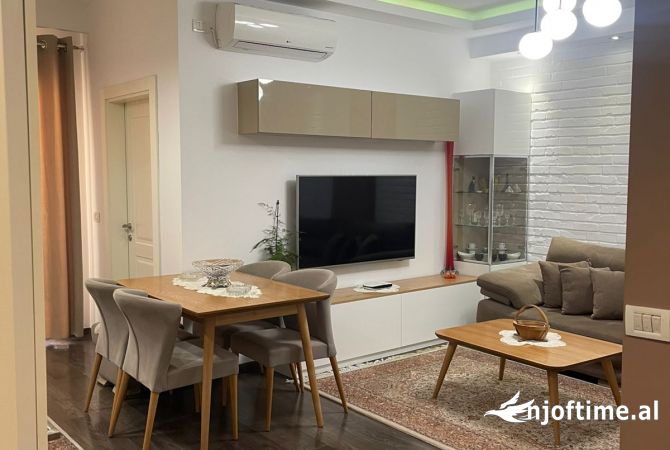 Shtepi me qera 2+1 ne Tirane - 600 Euro