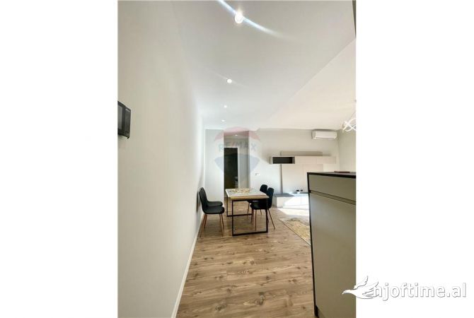 Shtepi me qera 2+1 ne Tirane - 800 Euro