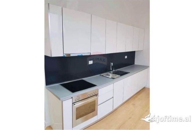 Shtepi me qera 2+1 ne Tirane - 950 Euro
