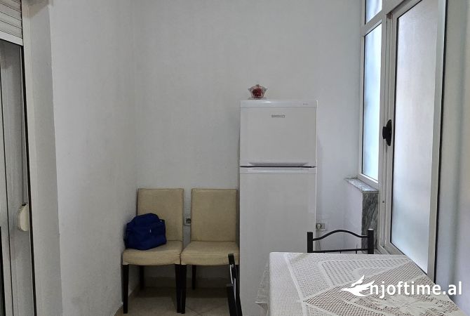 Shtepi me qera 1+1 ne Tirane - 400 Euro
