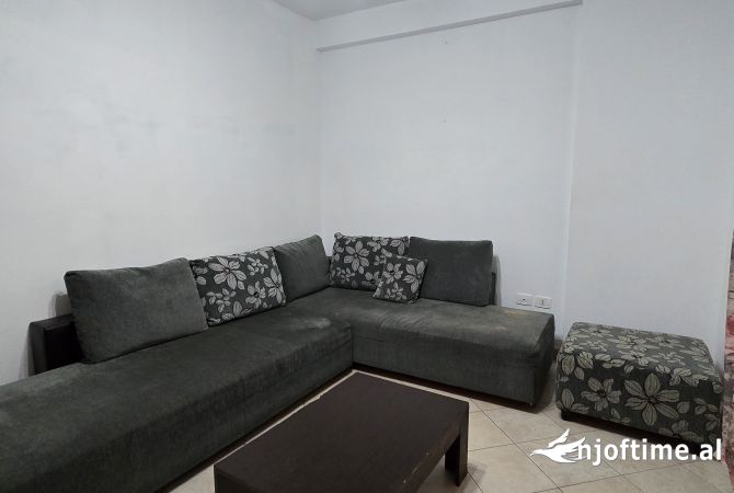 Shtepi me qera 1+1 ne Tirane - 400 Euro