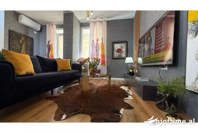 Shtepi me qera Apartament ne Tirane, 1+1, Mobilimi E mobiluar, Pagesa 900  Euro.