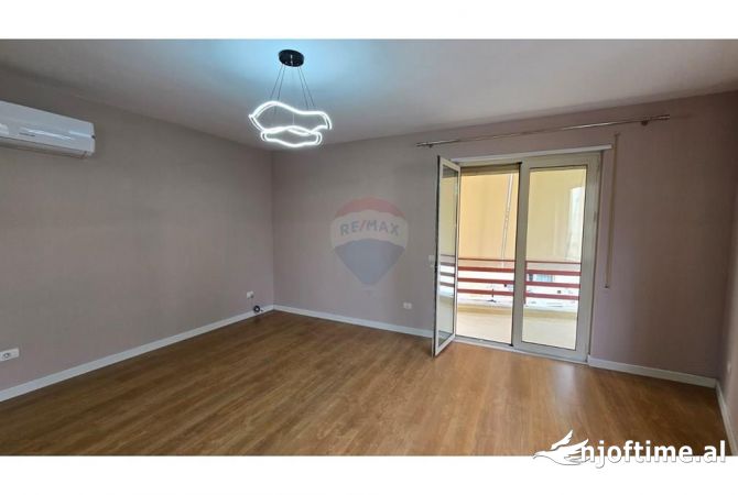 Shtepi me qera 2+1 ne Tirane - 700 Euro