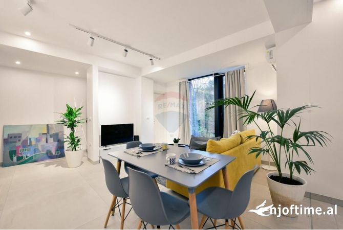 Shtepi me qera 1+1 ne Tirane - 65,000 Leke