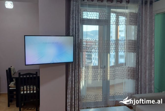 Shtepi me qera Apartament ne Tirane, 1+1, Mobilimi E mobiluar, Pagesa 50,000  Leke.