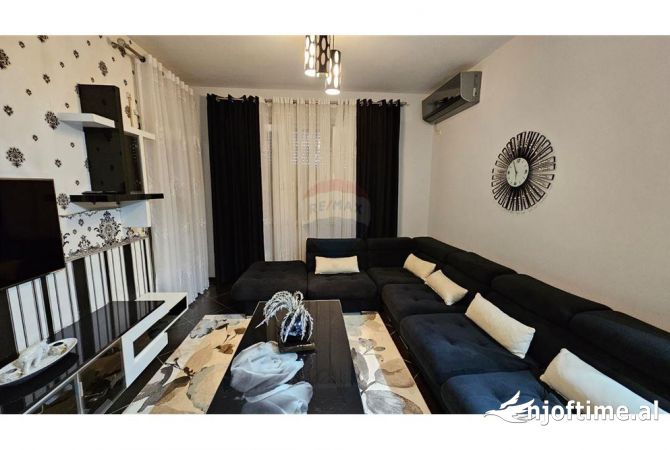 Shtepi me qera 3+1 ne Tirane - 700 Euro