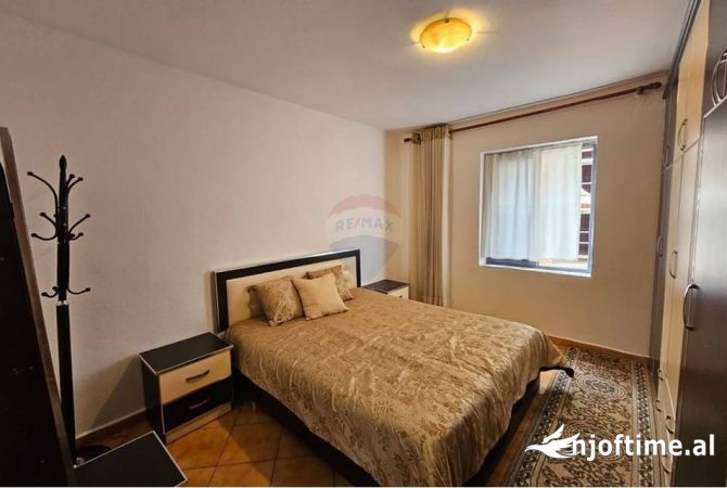 Shtepi me qera 1+1 ne Tirane - 450 Euro