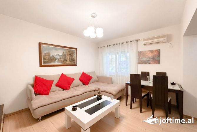 Shtepi me qera 2+1 ne Tirane - 650 Euro