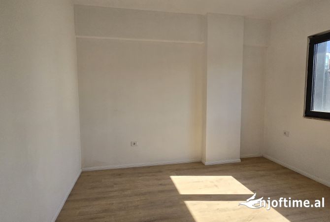 Shtepi ne shitje 2+1 ne Tirane - 185,000 Euro