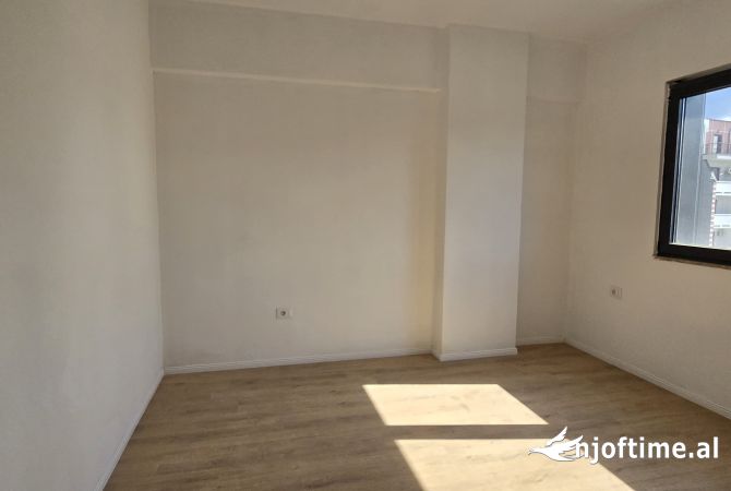 Shtepi ne shitje 2+1 ne Tirane - 185,000 Euro