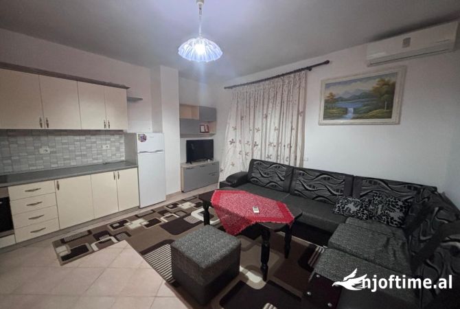 Shtepi ne shitje Apartament ne Tirane, 1+1, Mobilimi E mobiluar, Pagesa 93,000,000  Euro.