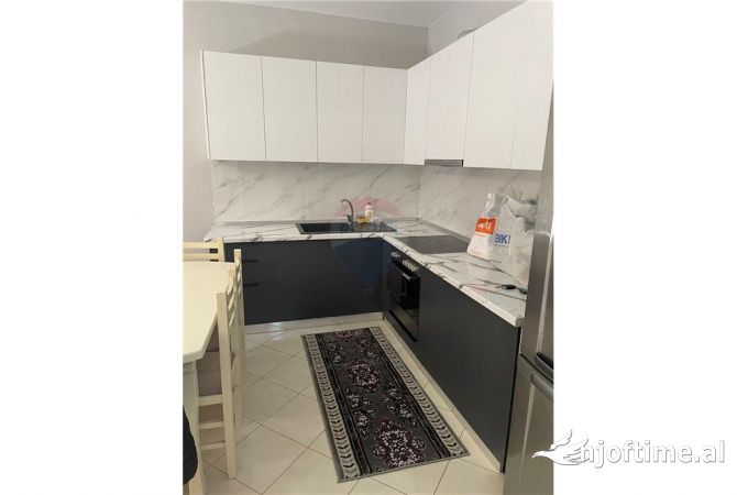Shtepi me qera Apartament ne Tirane, 1+1, Mobilimi E mobiluar, Pagesa 600  Euro.