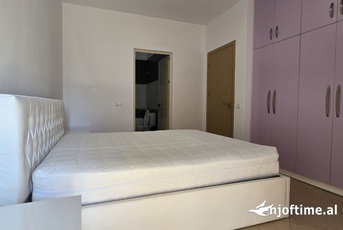 Shtepi me qera Apartament ne Tirane, 2+1, Mobilimi E mobiluar, Pagesa 750  Euro.