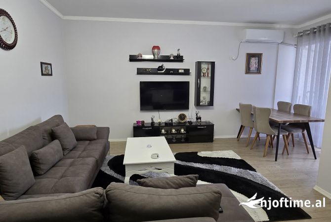 Shtepi me qera 1+1 ne Tirane - 550 Euro