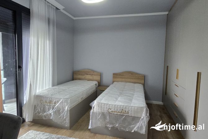 Shtepi me qera Apartament ne Tirane, 2+1, Mobilimi E mobiluar, Pagesa 1,500  Euro.