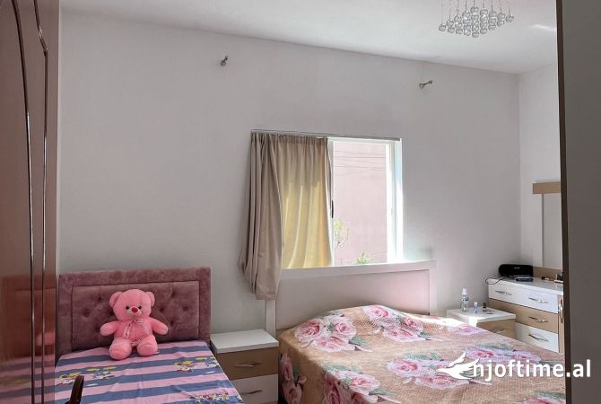 Shtepi me qera 2+1 ne Tirane - 450 Euro