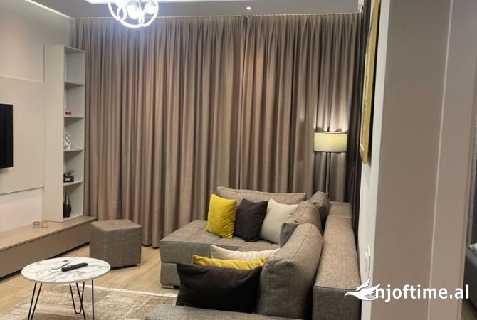 Shtepi me qera Apartament ne Tirane, 1+1, Mobilimi E mobiluar, Pagesa 900  Euro.
