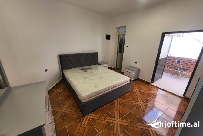 Shtepi me qera 1+1 ne Tirane - 350 Euro