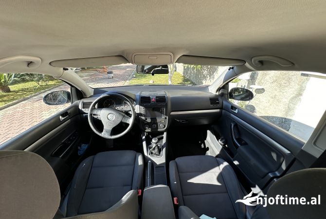 Makina ne shitje ne Fier - 4,200 Euro