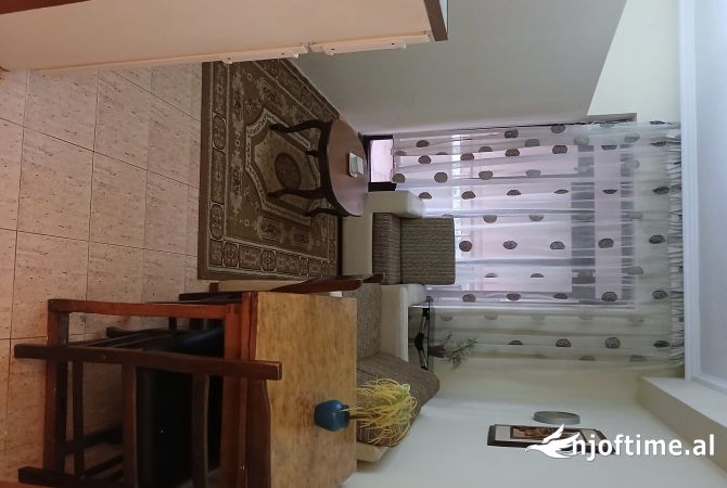 Shtepi me qera 1+1 ne Tirane - 400 Euro