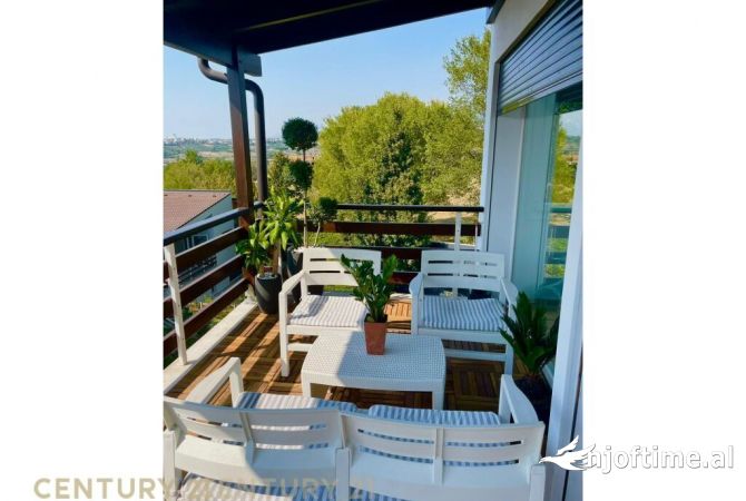 Shtepi ne shitje Apartament ne Tirane, 2+1, Mobilimi Pjeserisht e mobiluar, Pagesa 370,000  Euro.