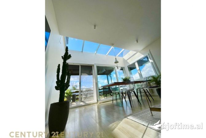 Shtepi ne shitje Apartament ne Tirane, 2+1, Mobilimi Pjeserisht e mobiluar, Pagesa 370,000  Euro.