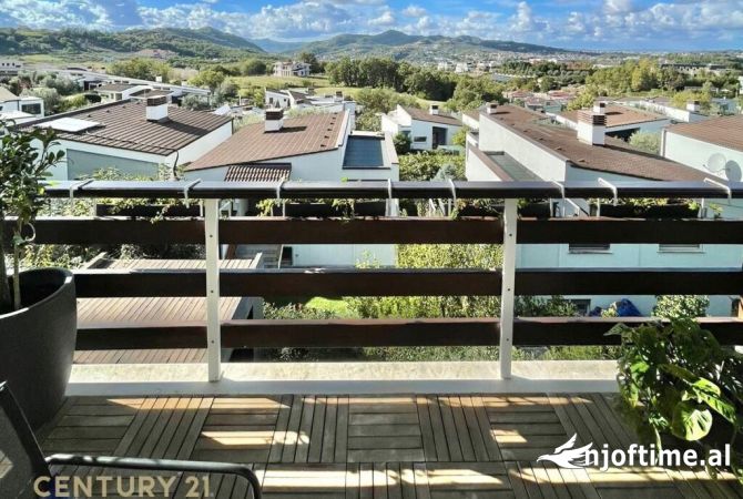 Shtepi ne shitje Apartament ne Tirane, 2+1, Mobilimi Pjeserisht e mobiluar, Pagesa 370,000  Euro.