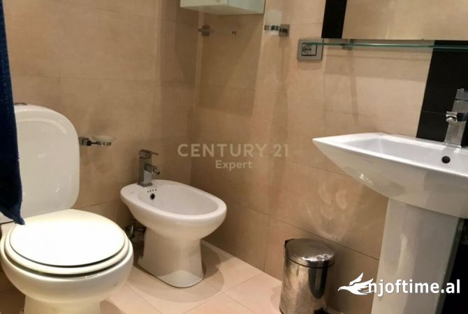 Shtepi me qera Apartament ne Tirane, 1+1, Mobilimi E mobiluar, Pagesa 650  Euro.