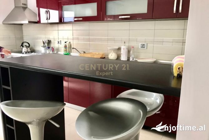 Shtepi me qera Apartament ne Tirane, 1+1, Mobilimi E mobiluar, Pagesa 650  Euro.