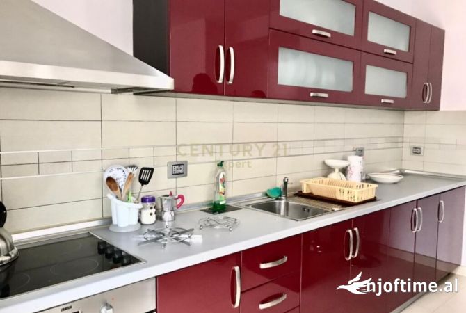 Shtepi me qera Apartament ne Tirane, 1+1, Mobilimi E mobiluar, Pagesa 650  Euro.