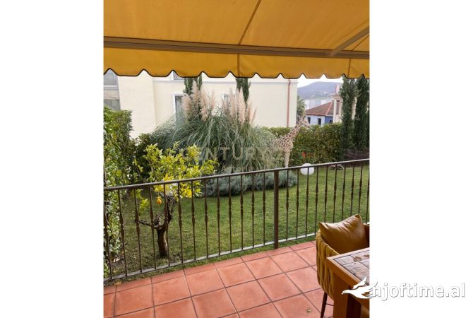 Shtepi ne shitje Apartament ne Tirane, 2+1, Mobilimi E mobiluar, Pagesa 530,000  Euro.