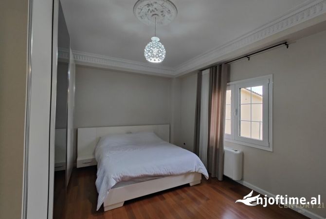 Shtepi me qera 2+1 ne Tirane - 800 Euro