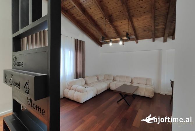 Shtepi me qera 2+1 ne Tirane - 950 Euro