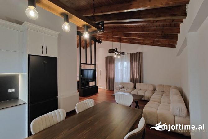 Shtepi me qera Apartament ne Tirane, 2+1, Mobilimi E mobiluar, Pagesa 950  Euro.