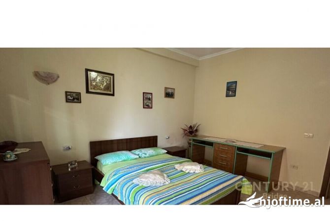 Shtepi me qera Apartament ne Tirane, 2+1, Mobilimi E mobiluar, Pagesa 650  Euro.